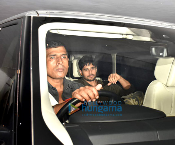 Photos: Sidharth Malhotra snapped at Karan Johar’s residence in Bandra