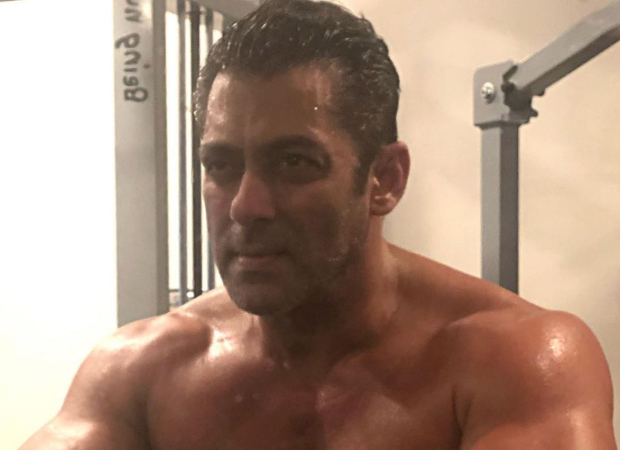 Watch Salman Khan Flaunts His Muscles As He Goes Shirtless In This Gym Video Bollywood News 