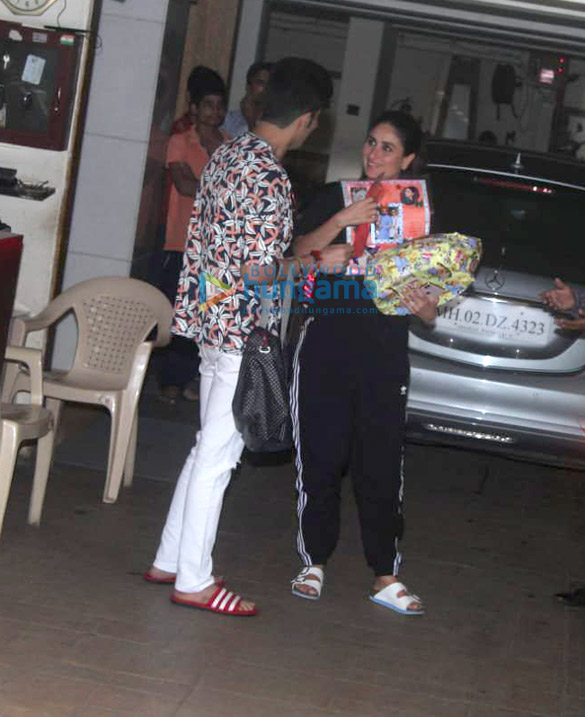 Photos: Kareena Kapoor Khan spotted in Bandra