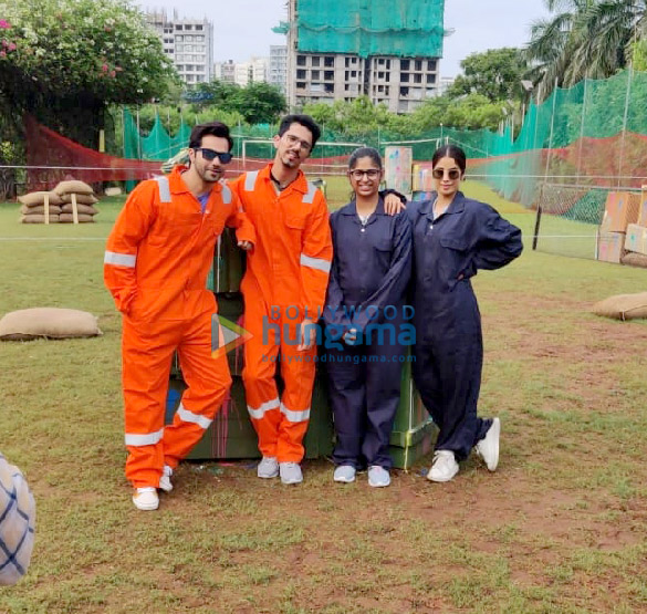 Photos Varun Dhawan and Janhvi Kapoor are all set to play paintball