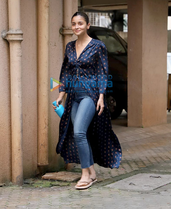 Photos: Alia Bhatt snapped at Sanjay Leela Bhansali’s office in Juhu