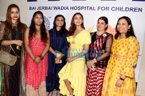 Photos: Alia Bhatt snapped at Wadia Hospital for Art For The Heart event