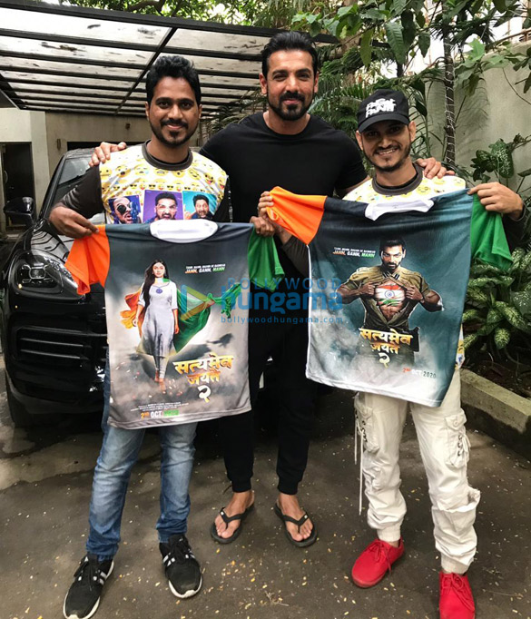 Photos: John Abraham snapped posing with fans at his office