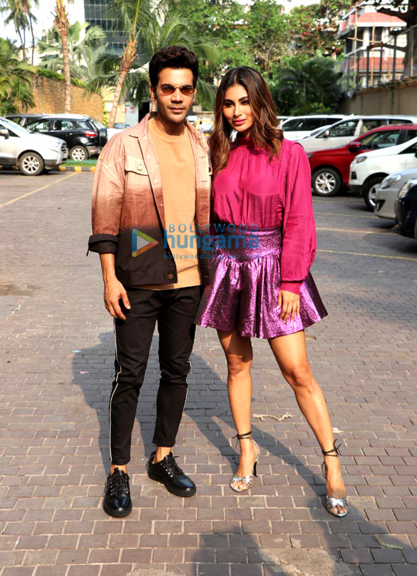 Photos: Rajkummar Rao and Mouni Roy snapped promoting Made In China
