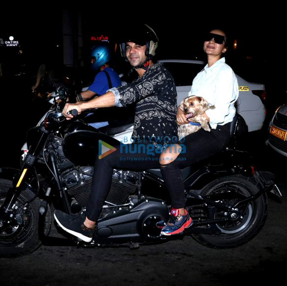 Photos: Rajkummar Rao and Patralekhaa snapped in Juhu Photos: Rajkummar Rao and Patralekhaa snapped in Juhu