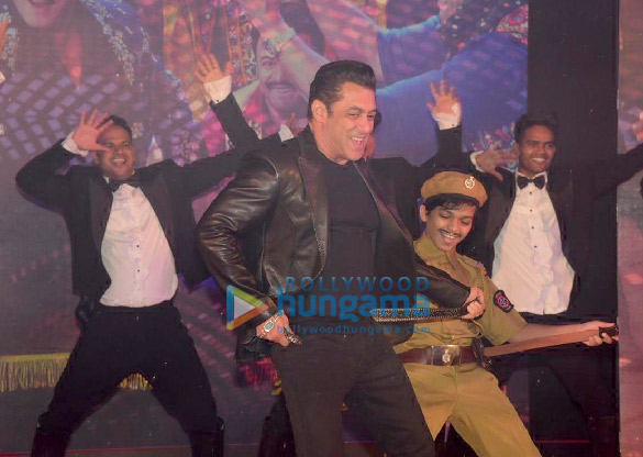 Photos: Salman Khan, Prabhu Dheva, Warina Hussain, Arbaaz Khan and Nikhil Dwivedi grace the song launch of ‘Munna Badnaam Hua’ from their film ‘Dabangg 3’