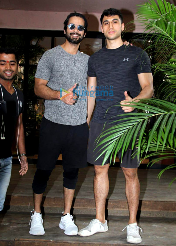 Photos: Shahid Kapoor snapped at the gym