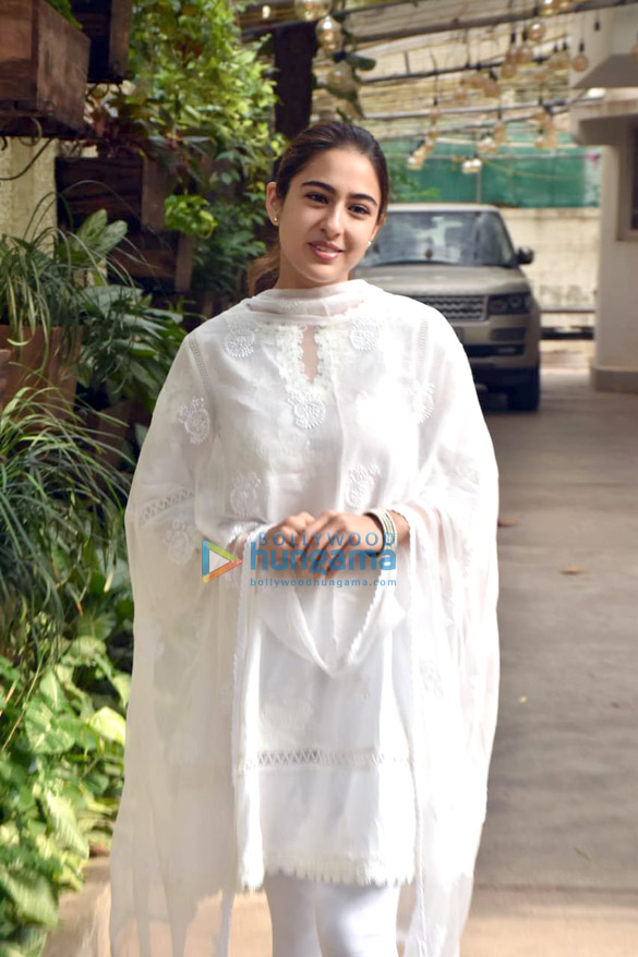 Photos: Sara Ali Khan and Kartik Aaryan snapped at a dubbing studio in Juhu