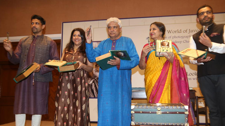 Celebs grace Javed Akhtar’s art exhibition at Nehru Centre Art Gallery Part 2