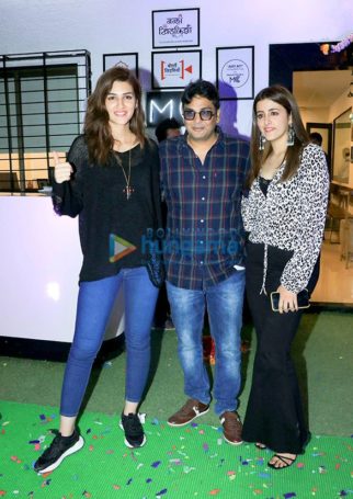 Photos: Celebs snapped at inauguration of Mukesh Chabbra’s new office Photos: Celebs snapped at inauguration of Mukesh Chabbra's new office