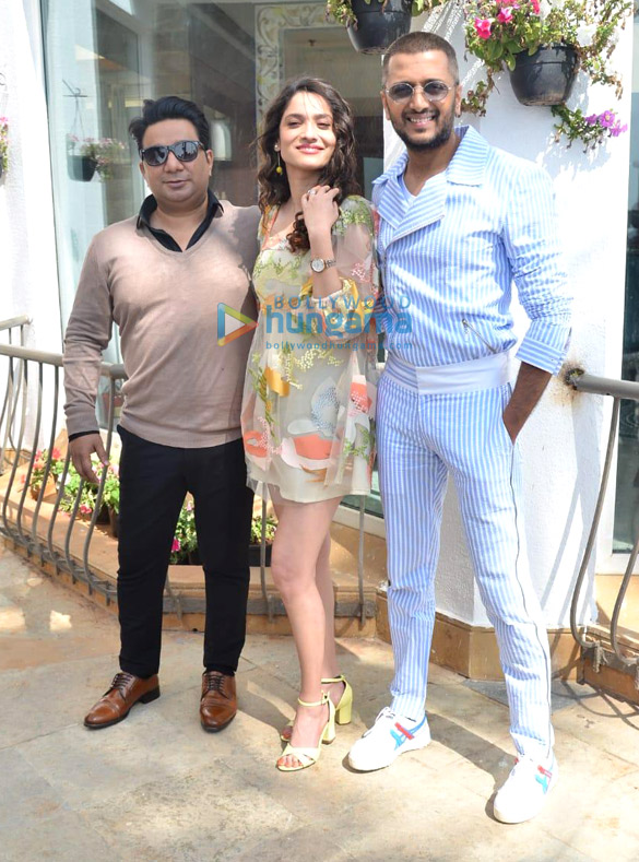 Photos: Ankita Lokhande, Riteish Deshmukh and Ahmed Khan snapped promoting their film Baaghi 3 Photos: Ankita Lokhande, Riteish Deshmukh and Ahmed Khan snapped promoting her film Baaghi 3