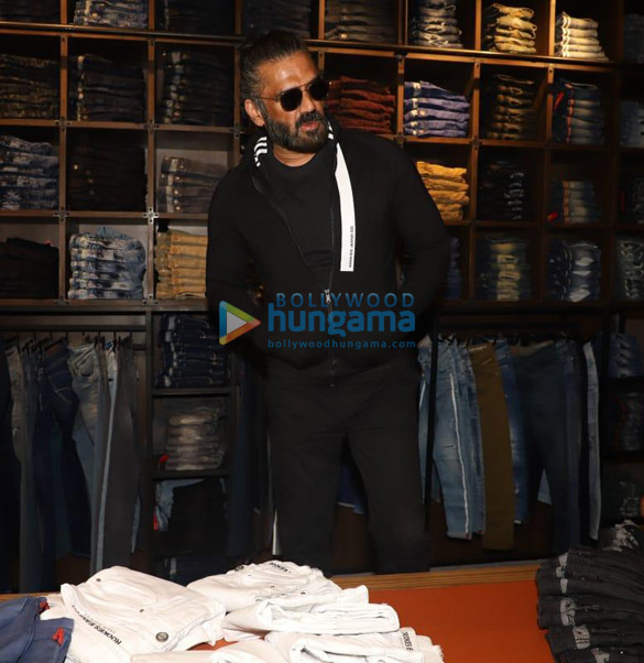 Photos Suniel Shetty snapped at the 
