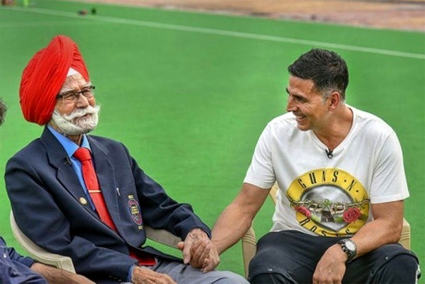 Akshay Kumar expresses grief as legendary hockey player Balbir Singh passes away Akshay Kumar expresses grief as legendary hockey player Balbir Singh passes away