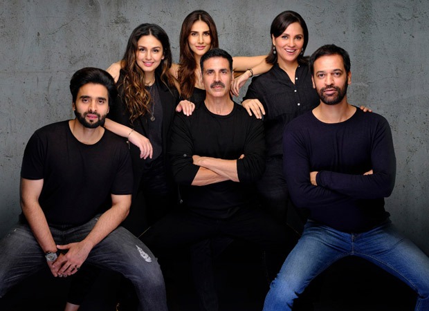 Akshay Kumar starrer Bellbottom team to charter a full flight to fly the entire unit with top-grade medical facilities