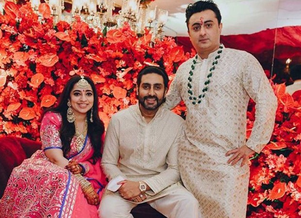 Abhishek Bachchan attends JP Dutta’s daughter’s engagement ; first public appearance after COVID-19 recovery