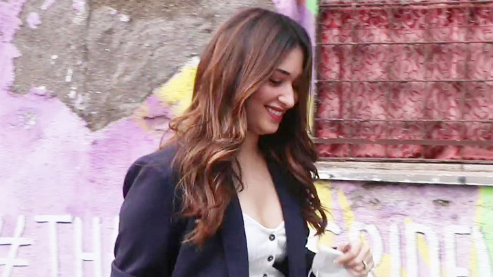 Tamanah Bhatia Snapped In Bandra Tamanah Bhatia Snapped In Bandra