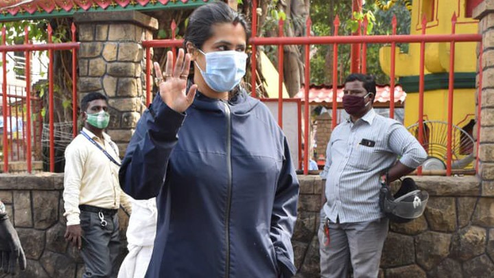 Ekta Kapoor spotted at Shani Temple Juhu Ekta Kapoor spotted at Shani Temple Juhu