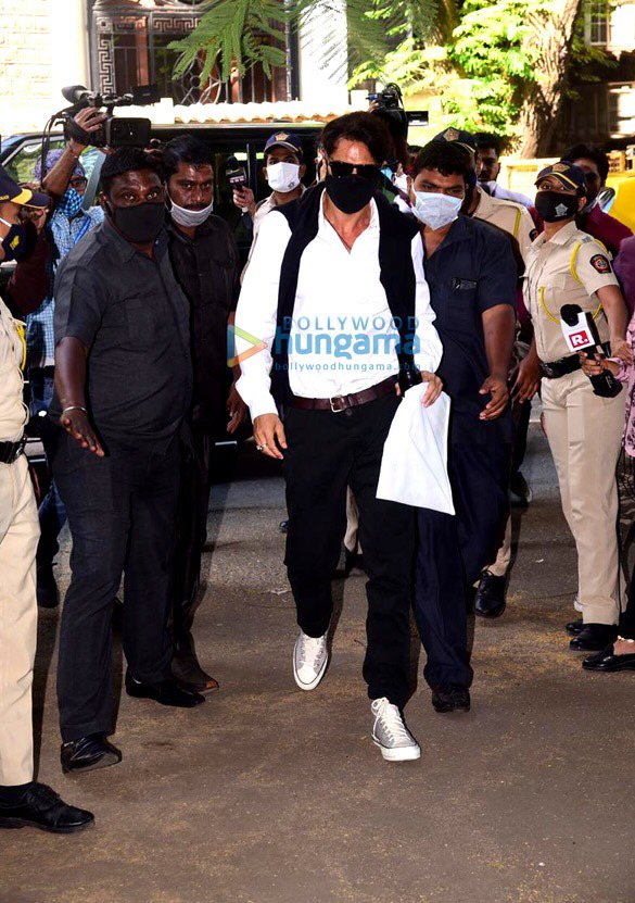 Photos: Arjun Rampal arrives at NCB Office