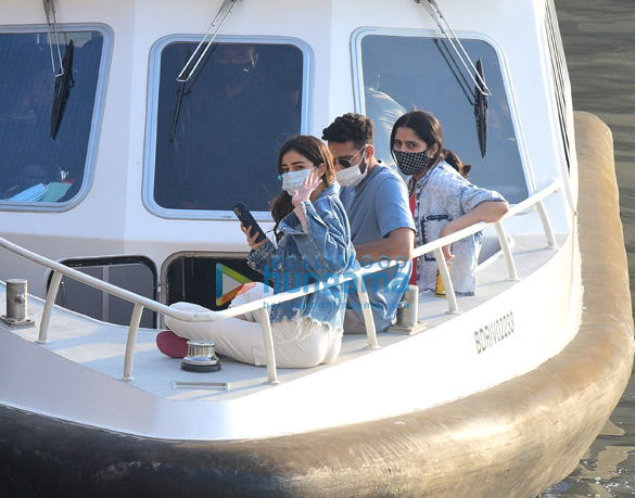 Photos: Ananya Panday and Siddhant Chaturvedi snapped at Gateway Of India