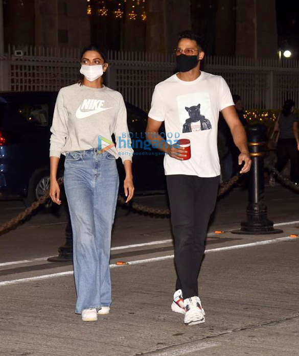 Photos: Deepika Padukone and Siddhant Chaturvedi spotted at Gateway Of