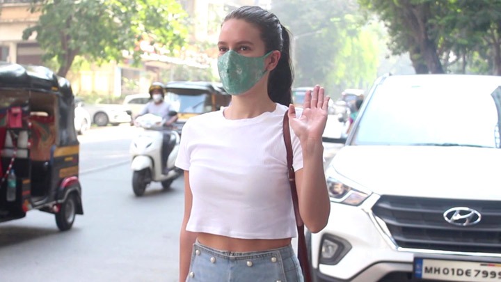 Isabelle Kaif spotted at Muah Salon Bandra Isabelle Kaif spotted at Muah Salon Bandra