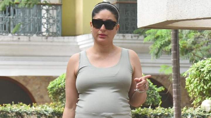 Kareena Kapoor Khan spotted in Mumbai today in black eyewear Kareena Kapoor Khan spotted in Mumbai today in black eyewear