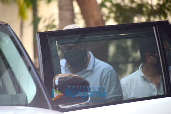 Photos Sanjay Dutt spotted at Aanand L Rai’s office in Andheri (2)