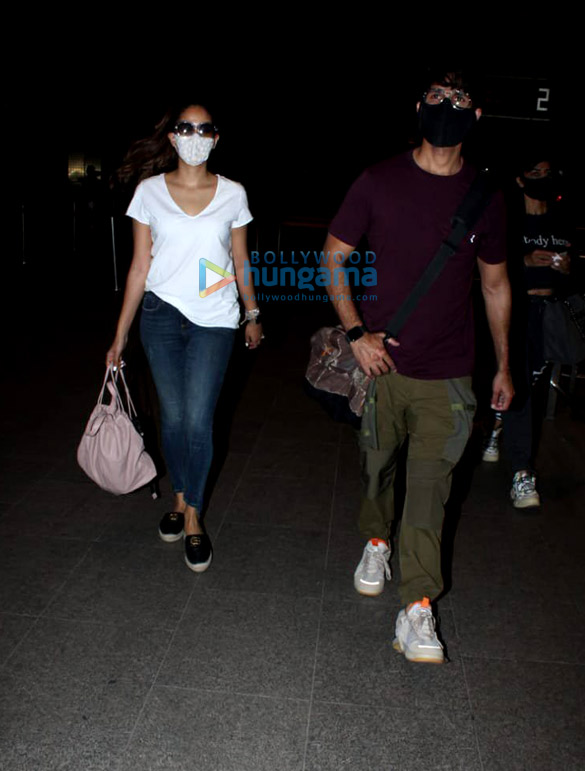 Photos: Shahid Kapoor, Mira Kapoor and Pooja Hegde snapped at the airport Photos: Shahid Kapoor, Mira Kapoor and Pooja Hegde snapped at the airport