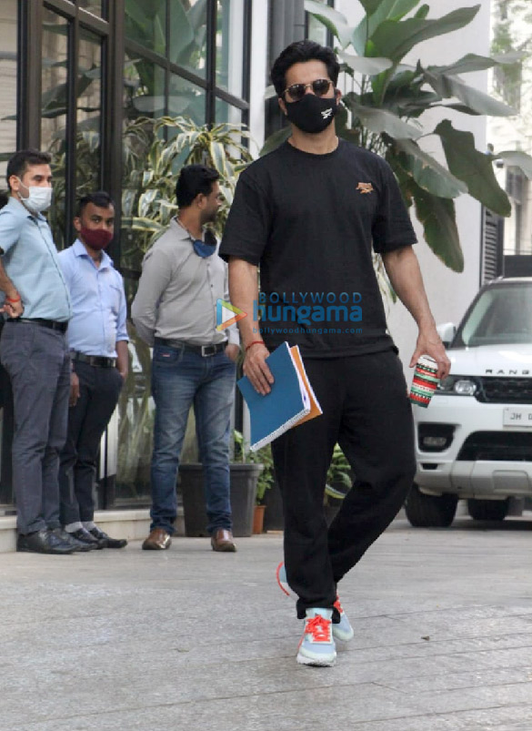 Photos: Varun Dhawan spotted at Maddock Office in Santacruz Photos: Varun Dhawan spotted at Maddock Office in Santacruz