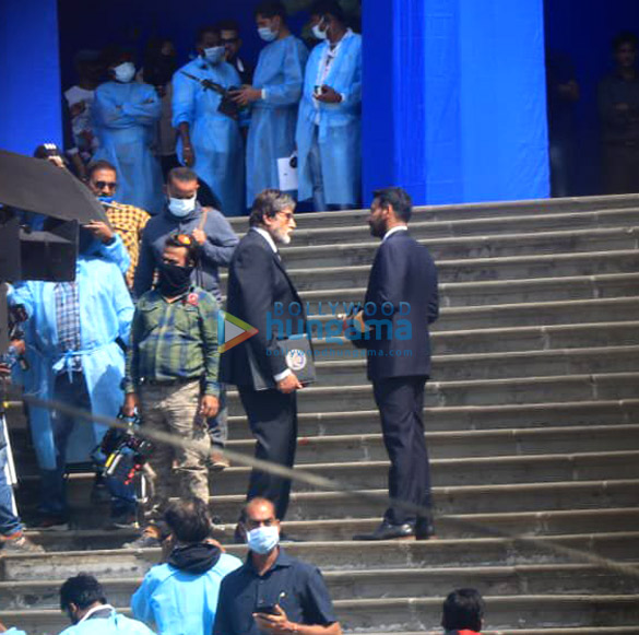 Photos: Amitabh Bachchan and Ajay Devgn spotted shooting in town