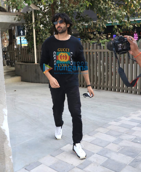 Photos: Kartik Aaryan snapped at T-Series office in Andheri