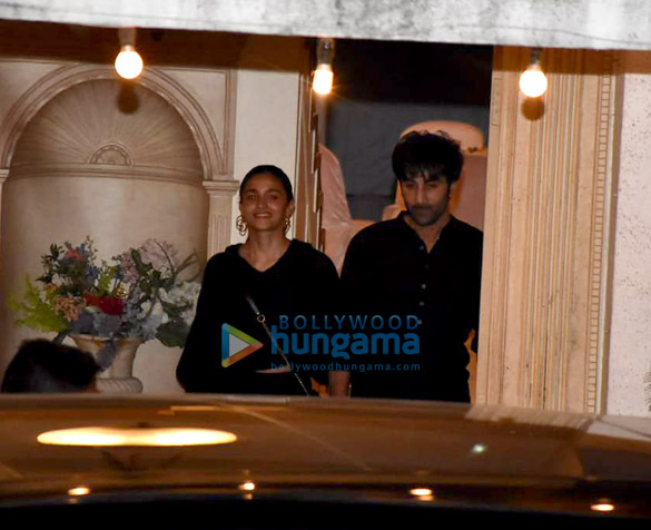 Photos: Ranbir Kapoor, Alia Bhatt, Saif Ali Khan, Kareena Kapoor Khan and others spotted at Rajiv Kapoor’s house in Chembur Photos: Ranbir Kapoor, Alia Bhatt, Saif Ali Khan, Kareena Kapoor Khan and others spotted at Rajiv Kapoor's house in Chembur