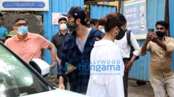 Photos: Ranbir Kapoor, Alia Bhatt and Neetu Kapoor snapped arriving at the construction site of their property at Pali Hill in Bandra
