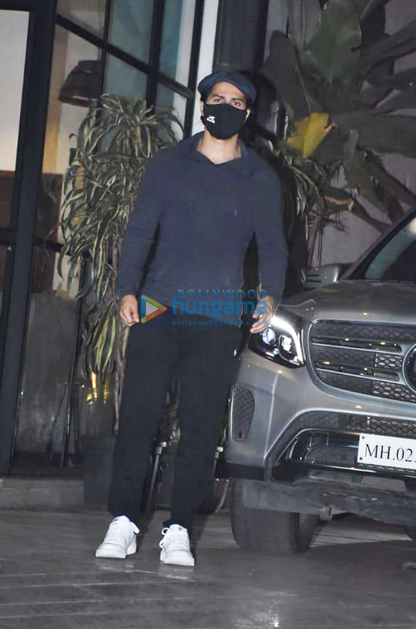 Photos: Varun Dhawan spotted at Maddock Office
