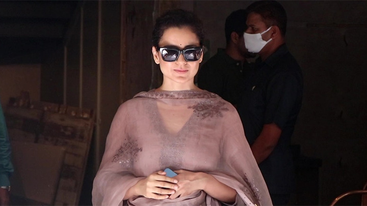Kangana Ranaut spotted at her office in Bandra Kangana Ranaut spotted at her office in Bandra