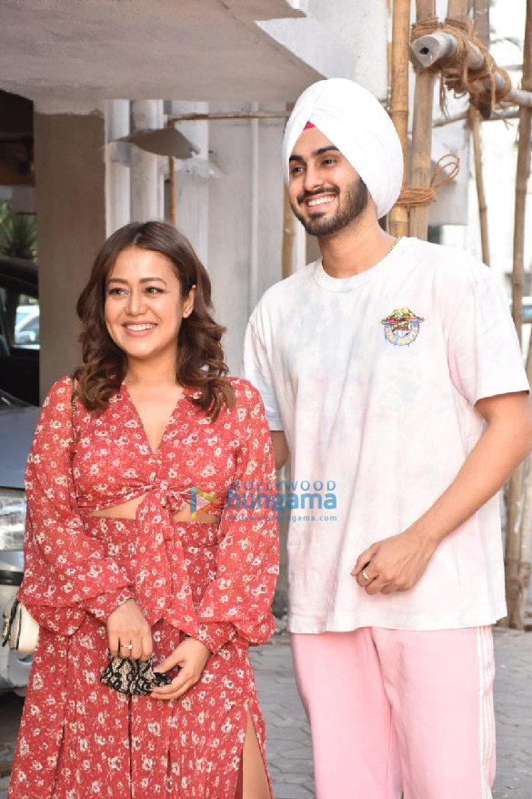 Photos: Neha Kakkar snapped in Juhu with husband Rohanpreet Singh