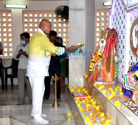 Photos Rakesh Roshan and family snapped attending Shivratri pooja in