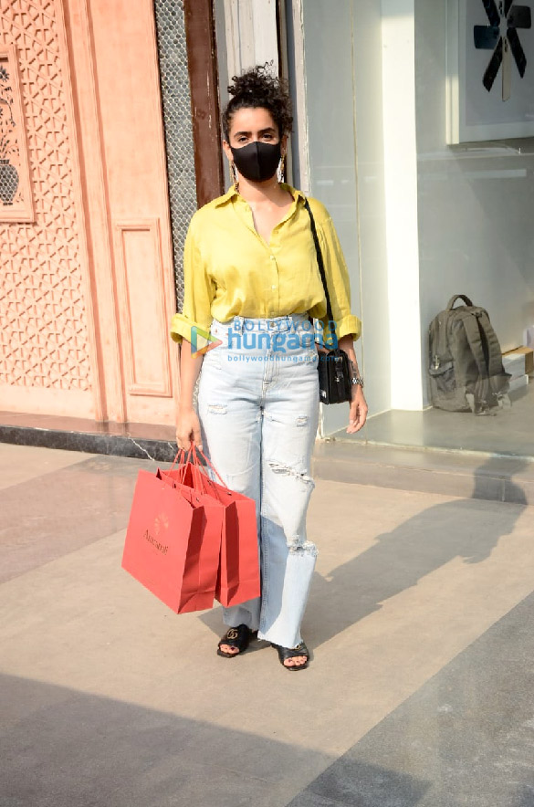 Photos: Sanya Malhotra snapped in Juhu