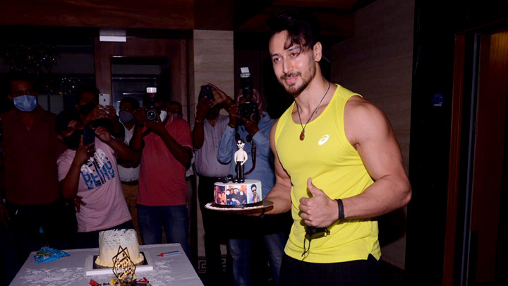 Tiger Shroff celebrates his birthday and cuts the cake with the media Tiger Shroff celebrates his birthday and cuts the cake with the media