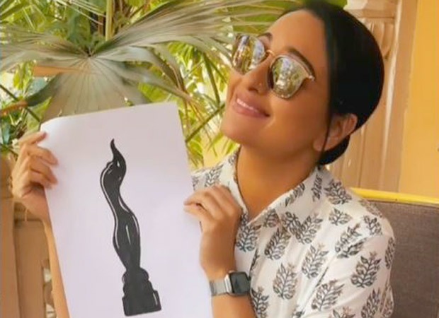 Sonakshi Sinha gets creative after she does not make it to the Filmfare nominations list