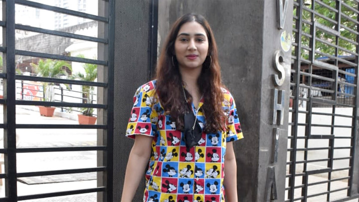 Disha Parmar spotted at Lokhandwala complex in Andheri Disha Parmar spotted at Lokhandwala complex in Andheri
