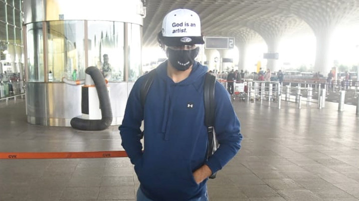 Ishaan Khattar spotted at Airport Ishaan Khattar spotted at Airport