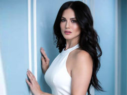 Sunny Leone and PETA India donate 10,000 vegan meals to Delhi migrant workers Sunny Leone and PETA India donate 10,000 vegan meals to Delhi migrant workers