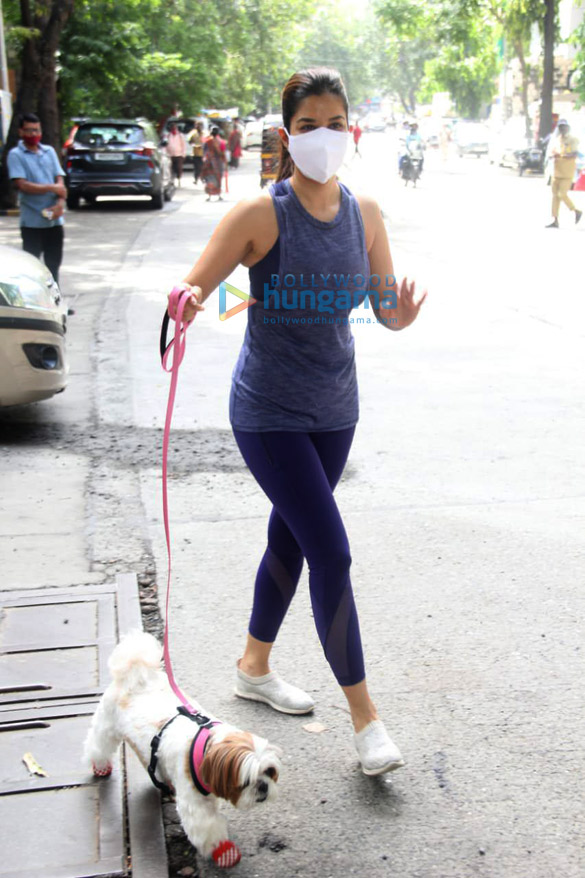Photos: Sophie Choudry spotted in Bandra