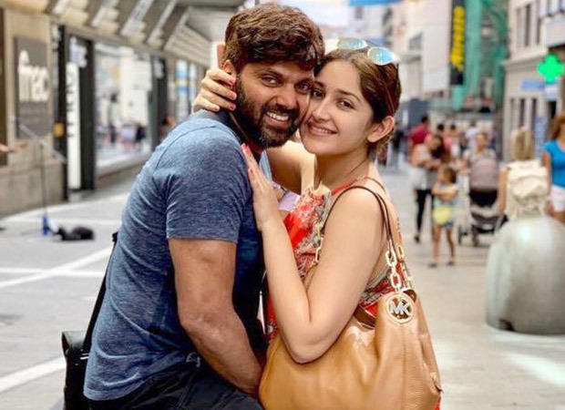 Dilip Kumar’s grandniece Sayyeshaa Saigal and South Indian actor Arya