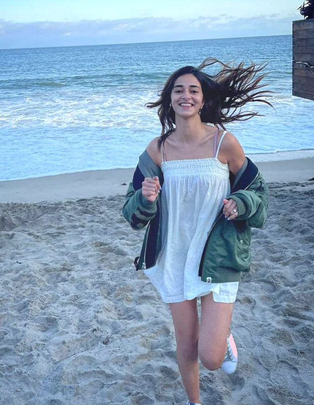 Ananya-Panday-has-her-Kaho-Naa-Pyaar-Hai-moment-with-herself-dons-a-white-mini-dress-and-bomber-jacket.jpg