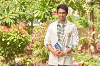 Ayushmann Khurrana unveils his first look from upcoming movie Doctor G Ayushmann Khurrana unveils his first look from upcoming movie Doctor G