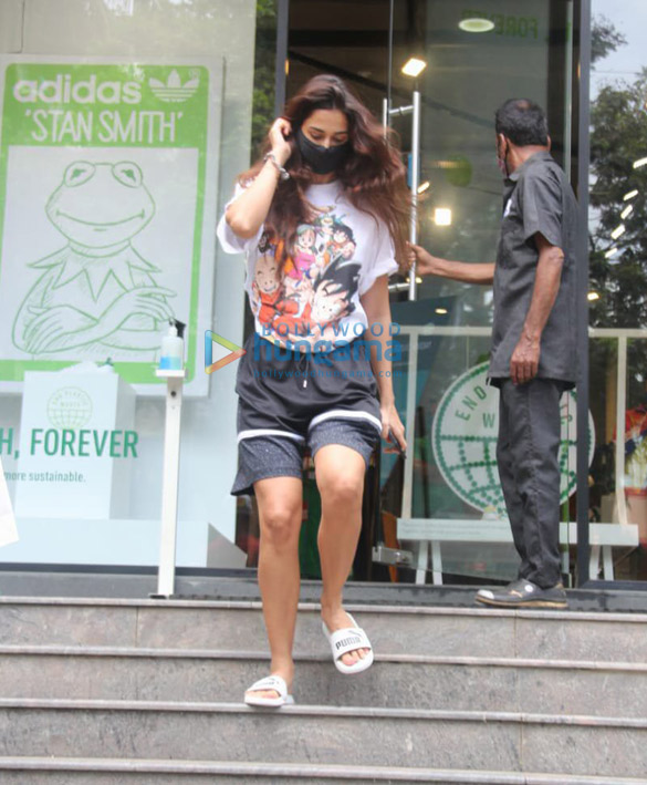 Photos: Disha Patani spotted in Santacruz