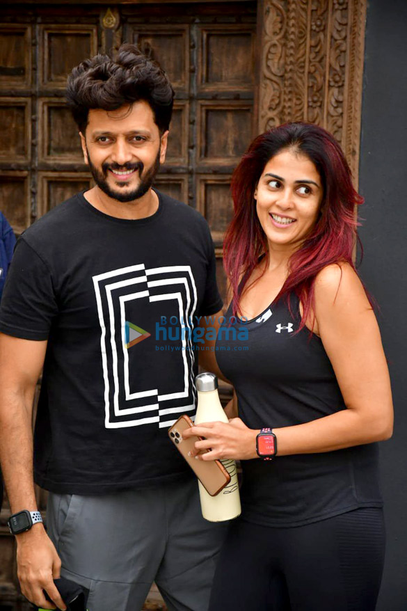 Photos: Riteish Deshmukh and Genelia D’Souza spotted at gym in Bandra Photos: Riteish Deshmukh and Genelia D'Souza spotted at gym in Bandra