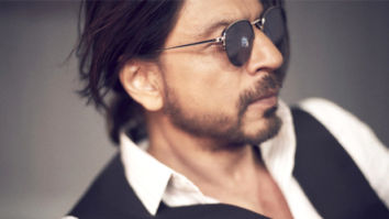 Shah Rukh Khan’s latest picture takes the internet by storm, Avinash Gowariker says ‘King is King’